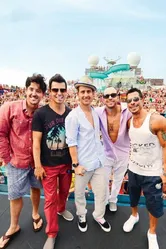Rock This Boat: New Kids on the Block постер