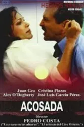 Acosada постер