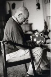 Man and the Middle-Class: The Work and Vision of Henry Strauss постер