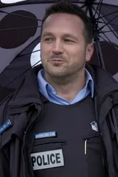 19-2: L'arrestation постер