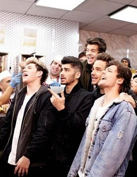 Постер One Direction: Midnight Memories