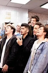 One Direction: Midnight Memories постер